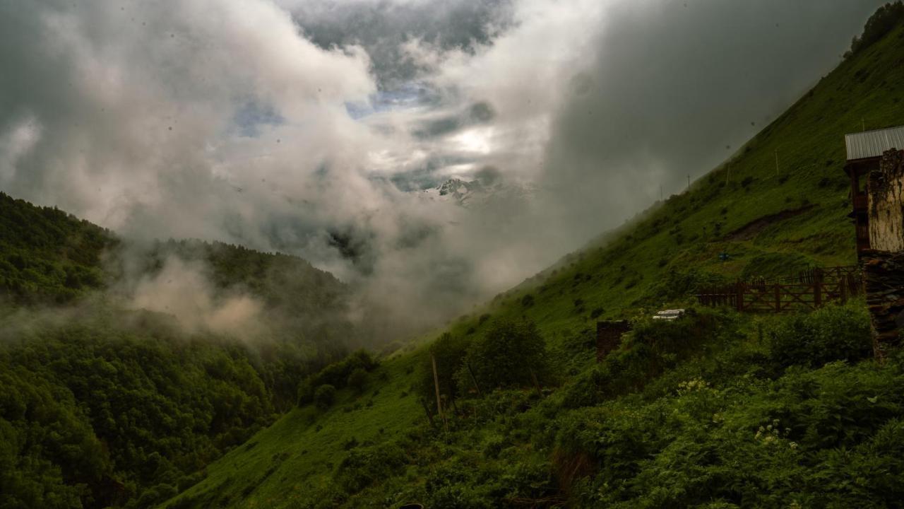 Gaul Gavkhe Hotel Ushguli ภายนอก รูปภาพ
